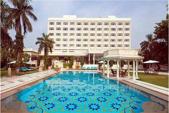 Hotels in Agra